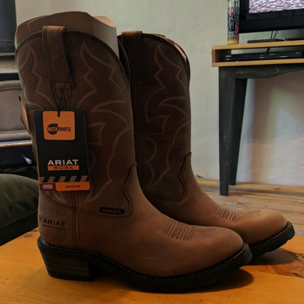 Brand New Ariat Waterproof Cowboy Boots